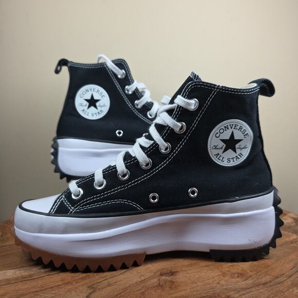 Converse Run Star Hike Womens Black And White Size 7.5 High Top Shoes Sneakers - Picture 2 of 9